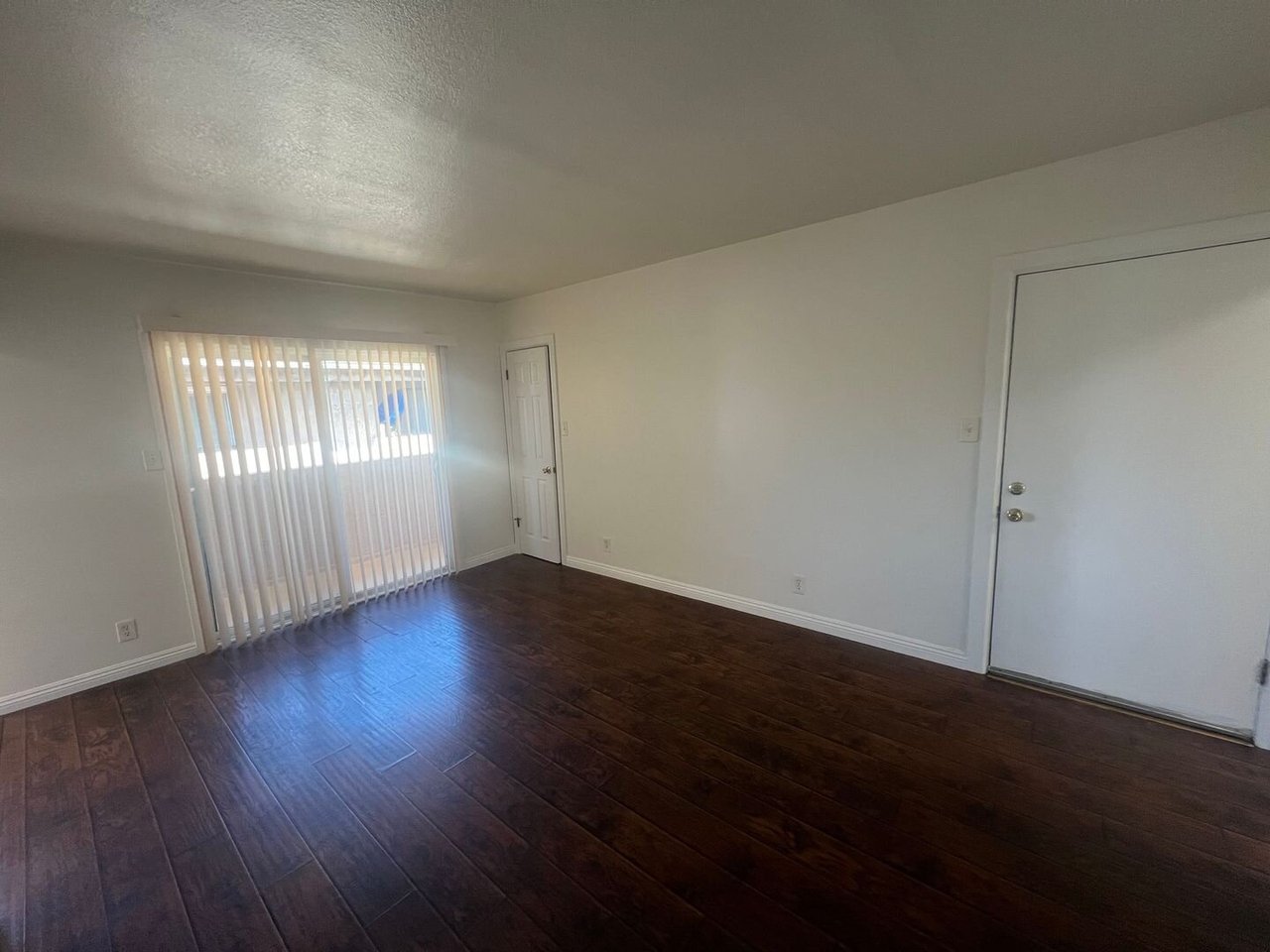 2190 LOCUST AVE - 5 LONG BEACH, CA 90806