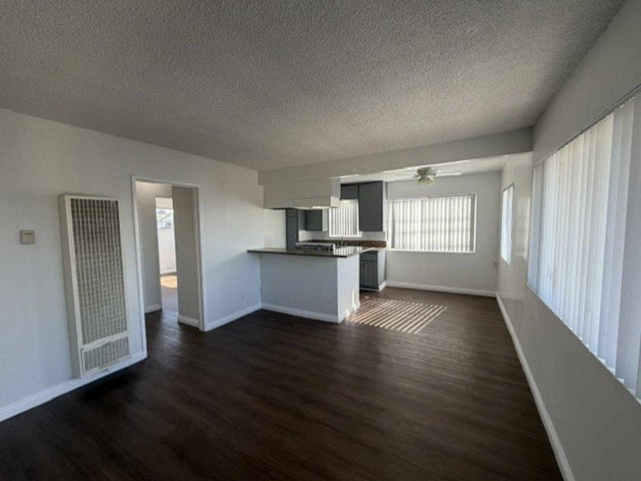 2248 ATLANTIC AVE - 8 LONG BEACH, CA 90806