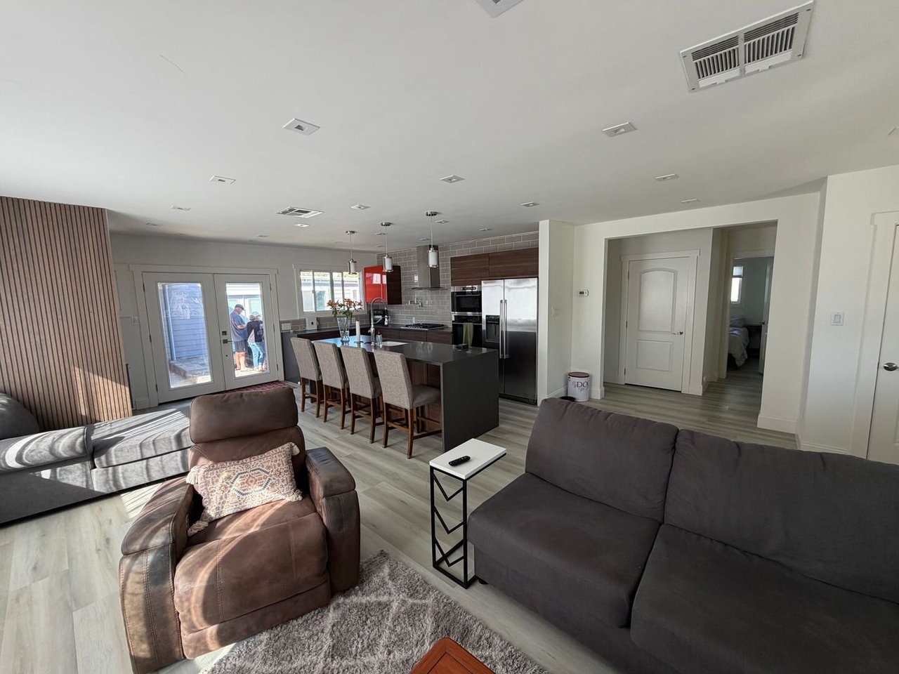 7129 PEABODY ST LONG BEACH, CA 90808