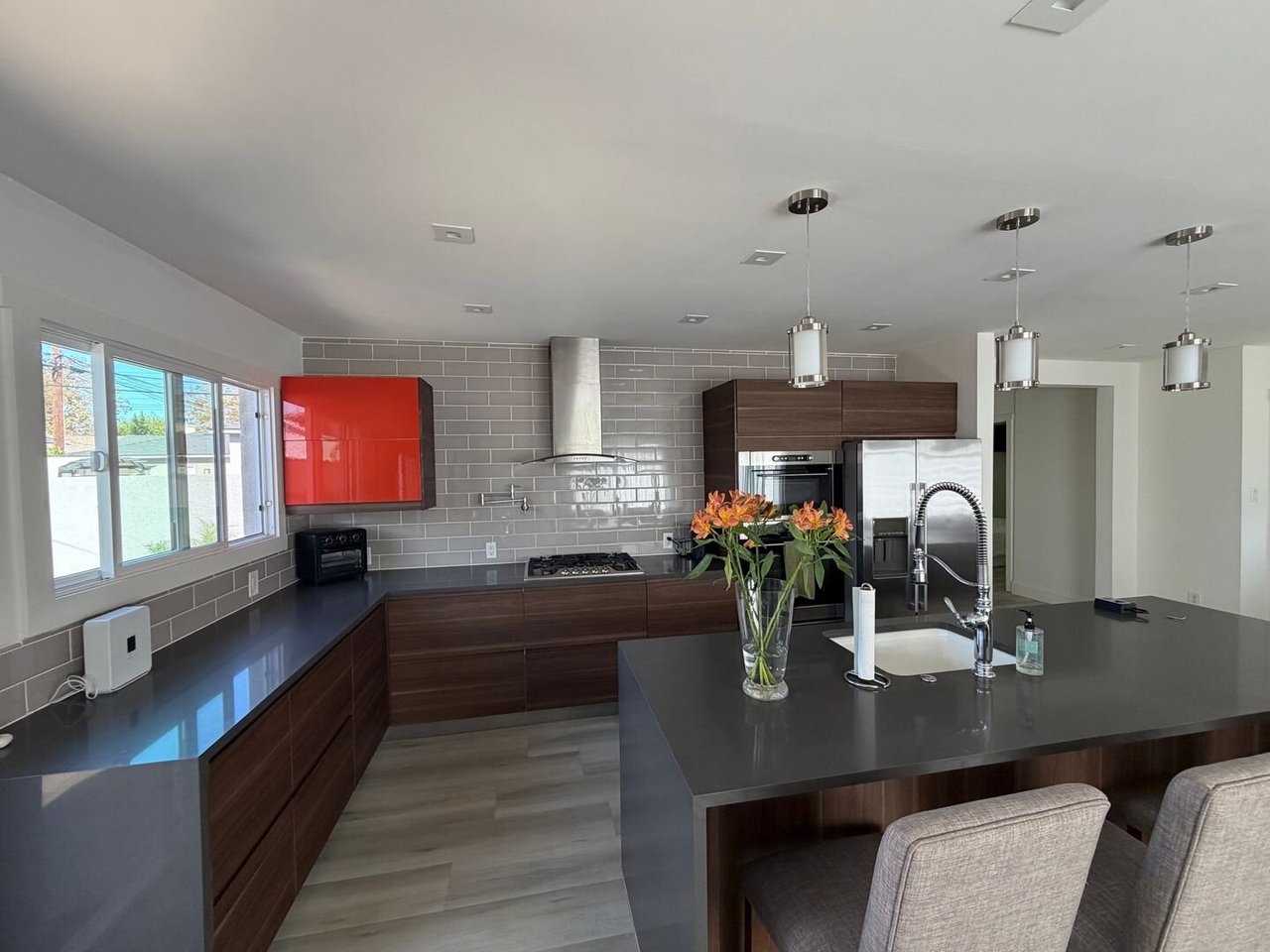 7129 PEABODY ST LONG BEACH, CA 90808