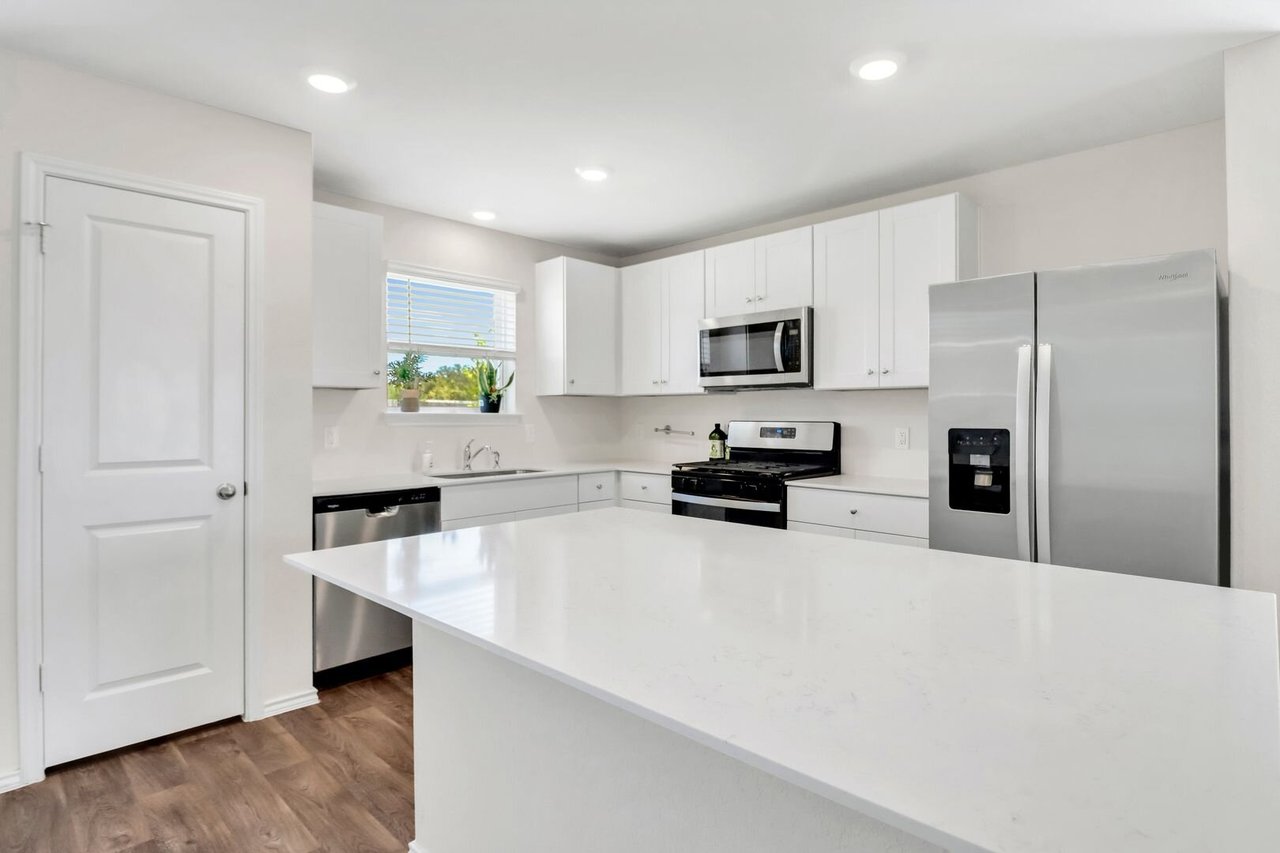 14307 Little Sandstone San Antonio, TX 78253