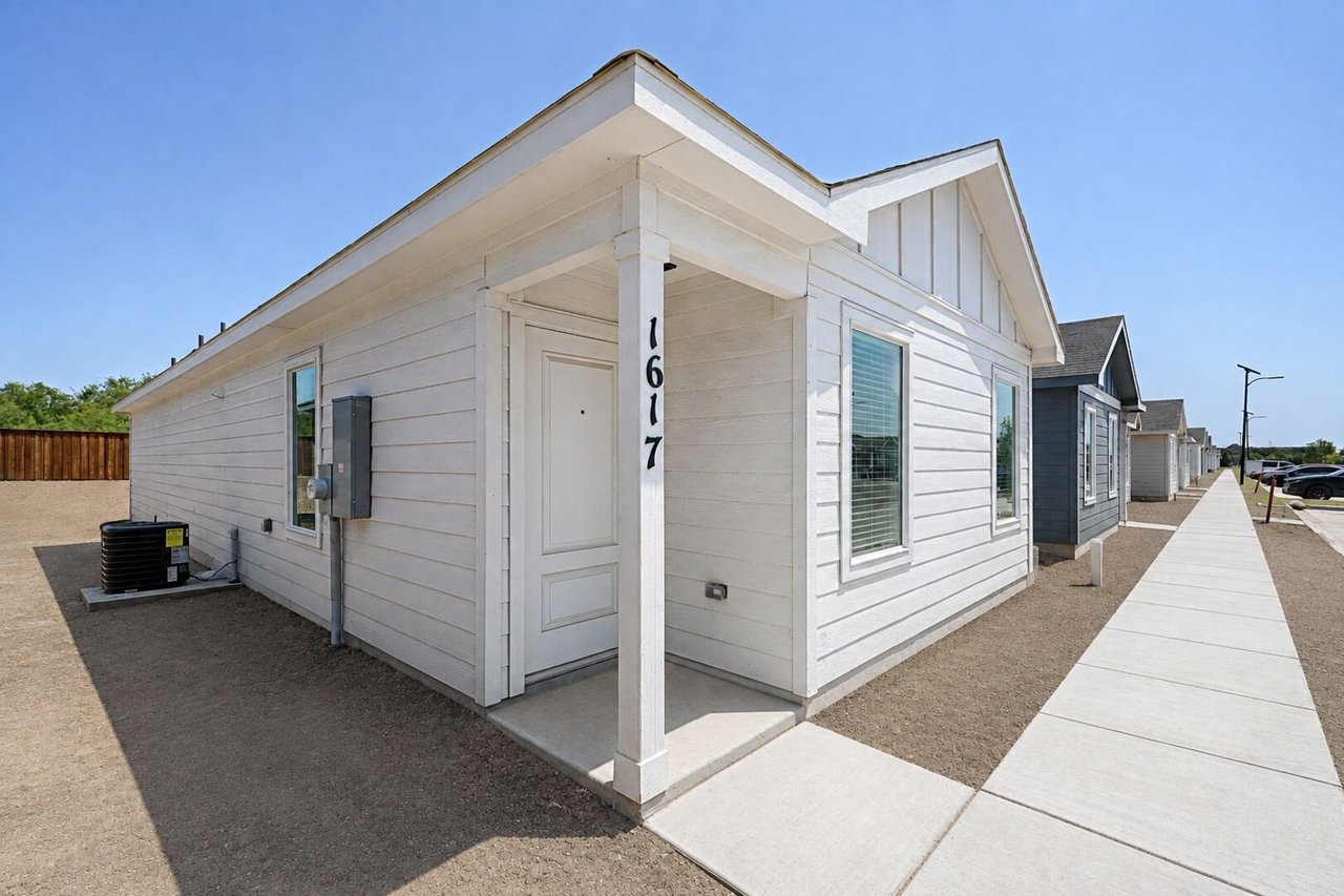 1617 Verdin Rd Fort Worth, TX 76140