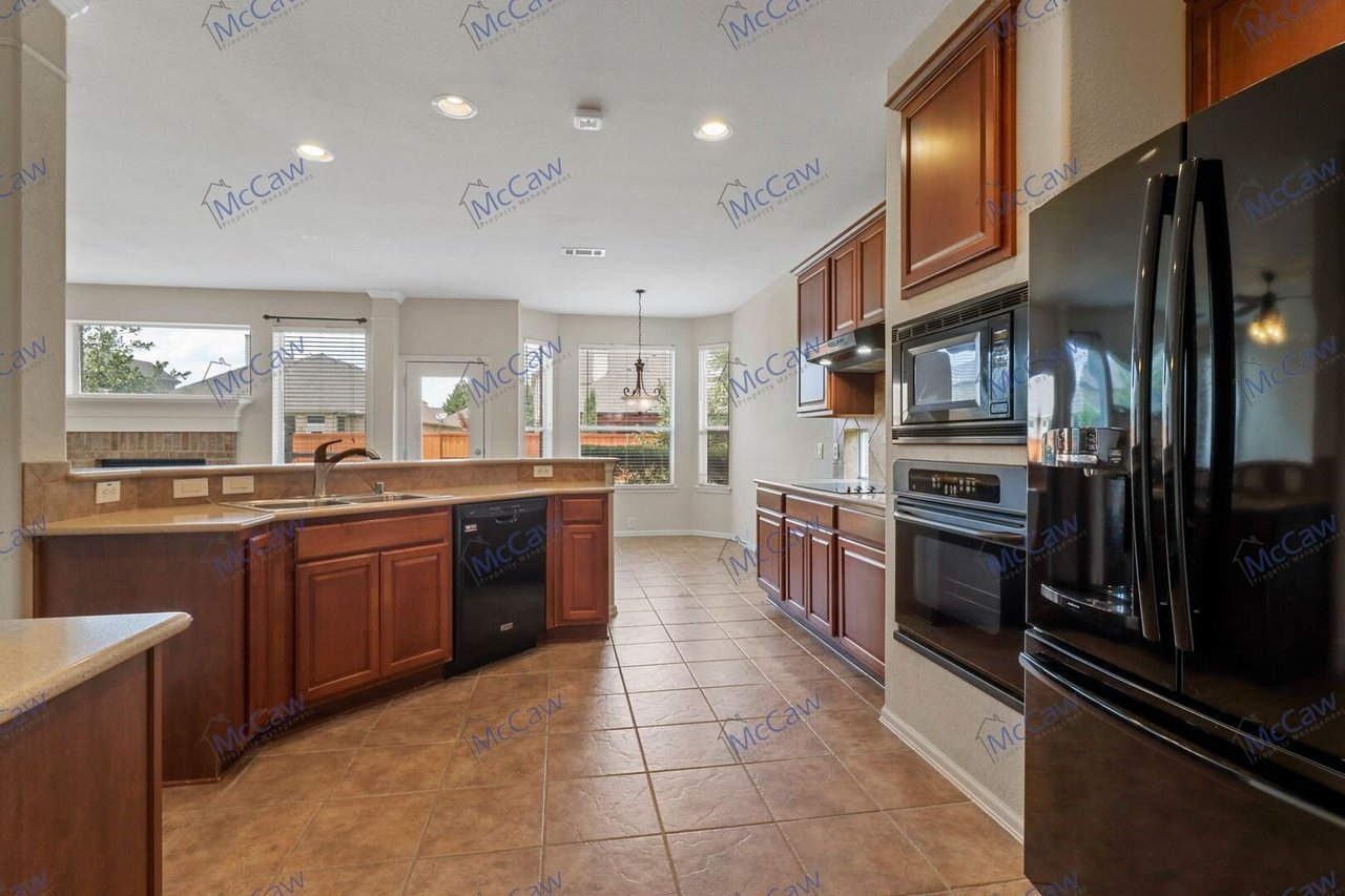 2812 S. Serrano Grand Prairie, TX 75054