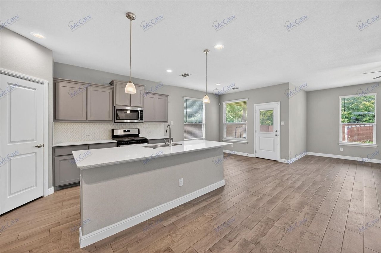 2521 Dunbarton Dr. Glenn Heights, TX 75154
