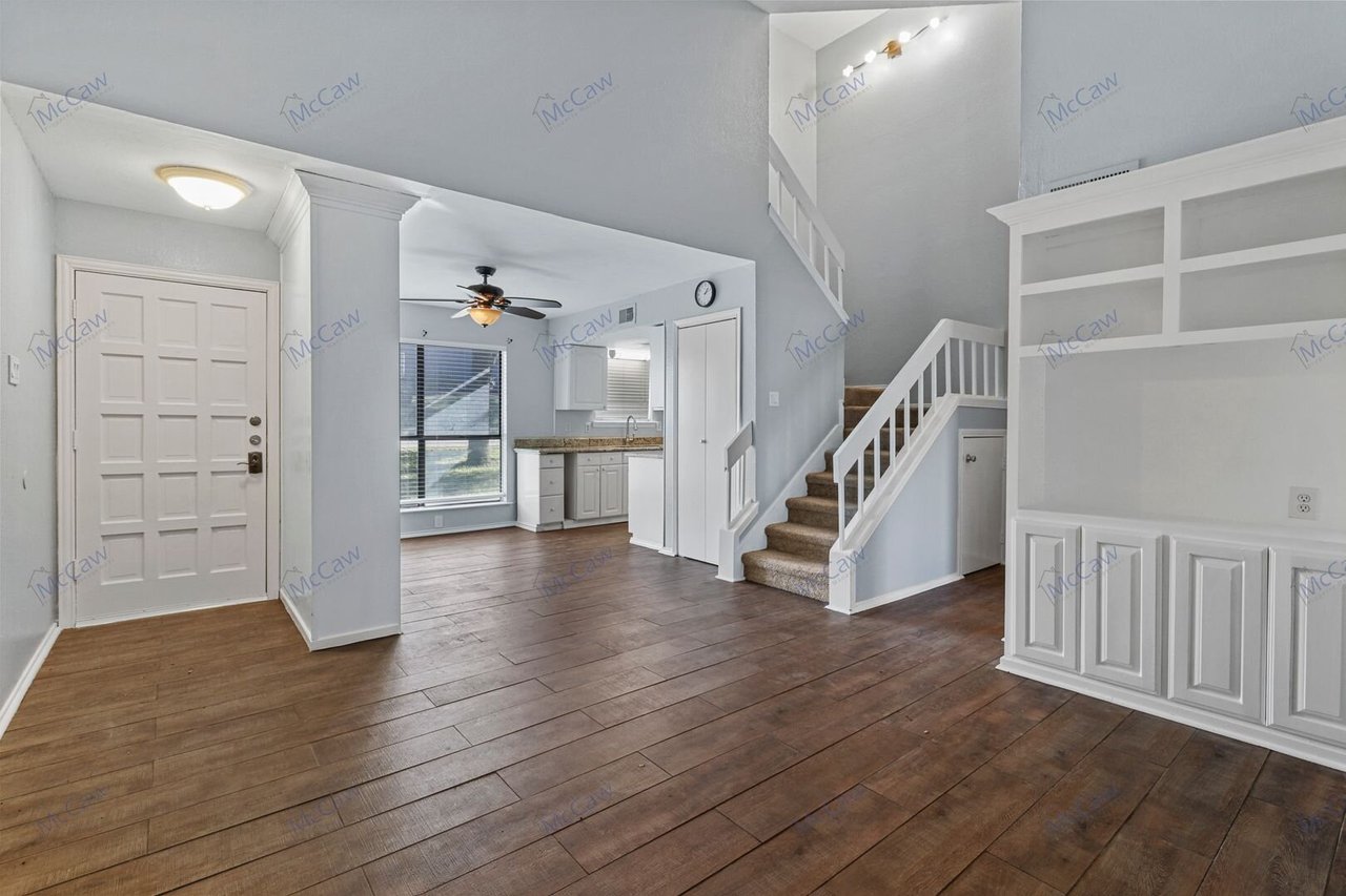 2101 Park Willow Ln. #B Arlington, TX 76011