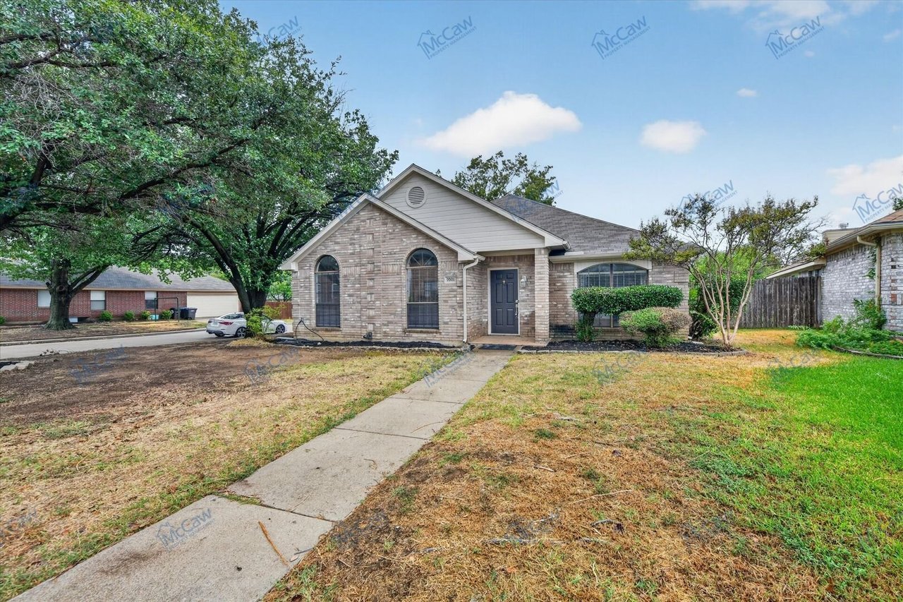 7001 Bentley Ave. Fort Worth, TX 76137
