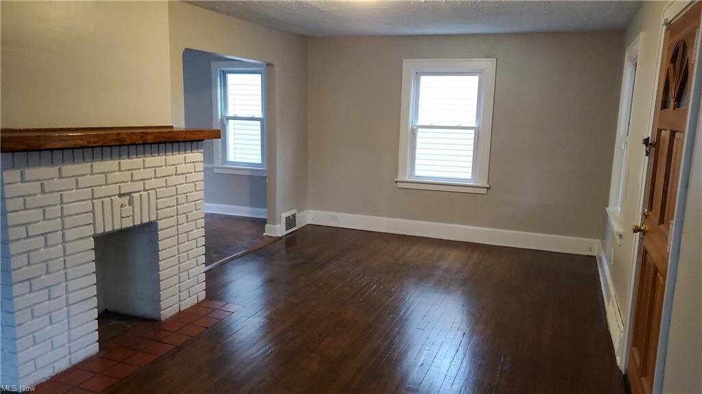 1492 Maplegrove Road  South Euclid OH 44121 - 1492 Maple Grove Rd