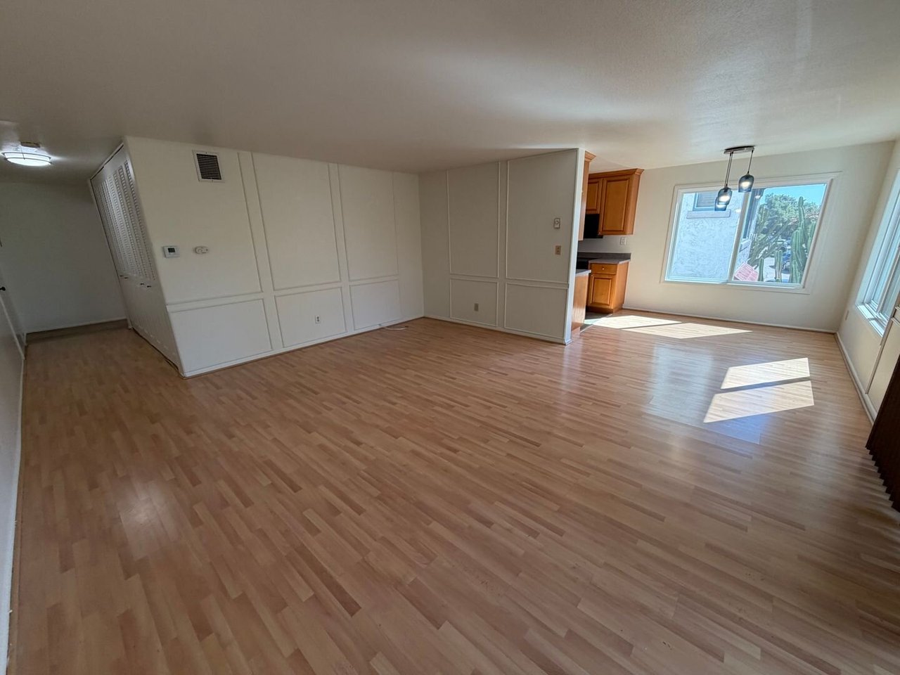 372 CARROLL PARK E #201 LONG BEACH, CA 90814