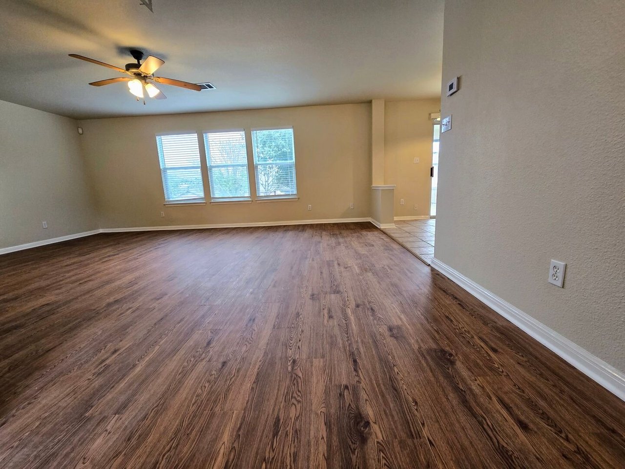 137 Hidden Fawn Cibolo, TX 78108