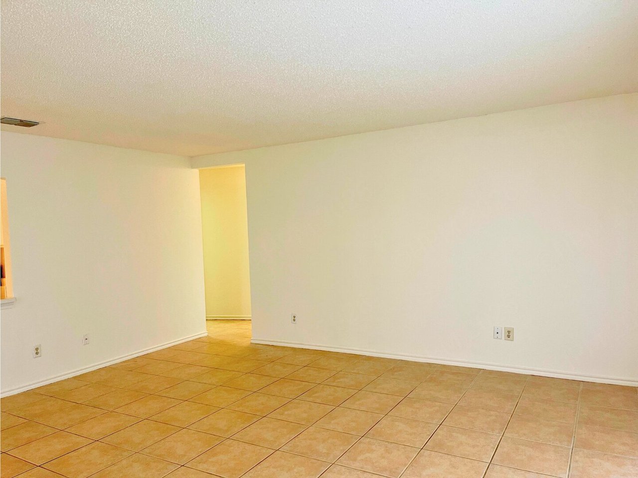 8206 Longhorn Ridge Converse, TX 78109