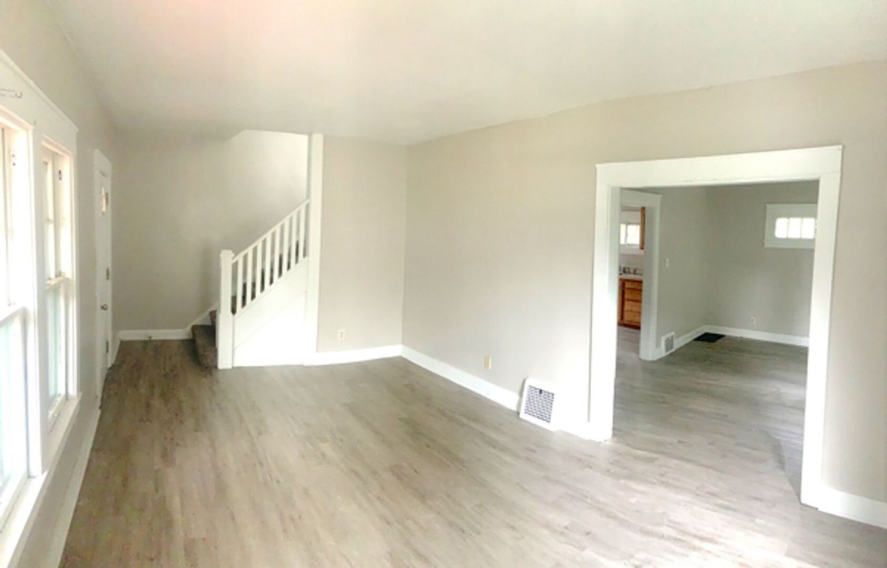 1178 Pondview Ave Akron, OH 44305