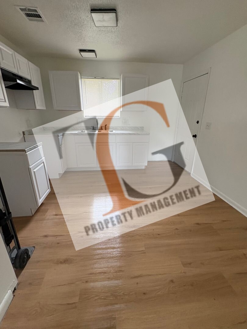 5216 Westchase Court Unit 2 Jacksonville, FL 32210