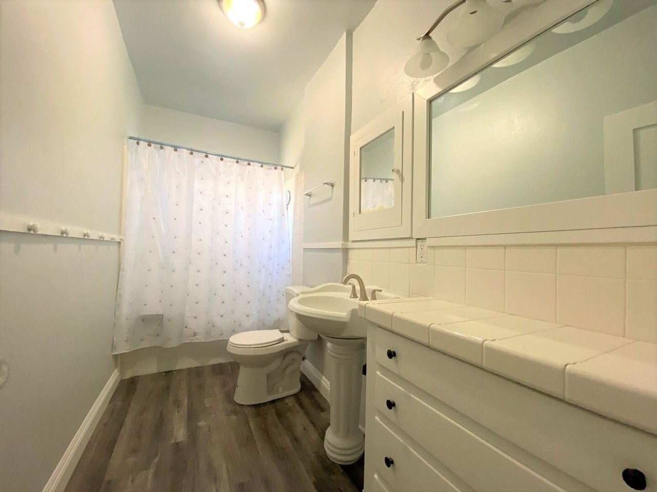 731 1/2 S Chevy Chase Dr. Glendale, CA 91205