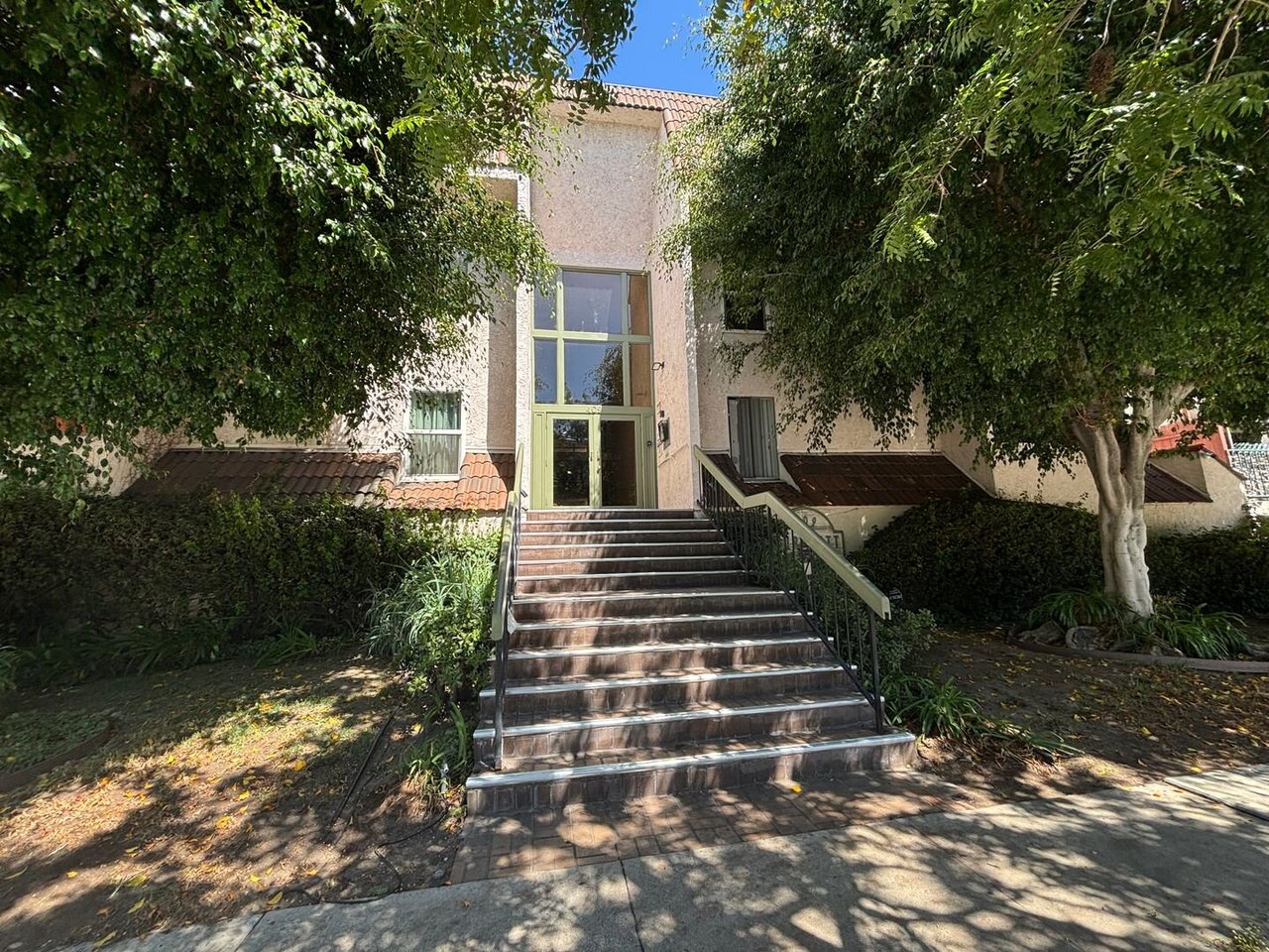 409 Burchett St #104 Glendale, CA 91203
