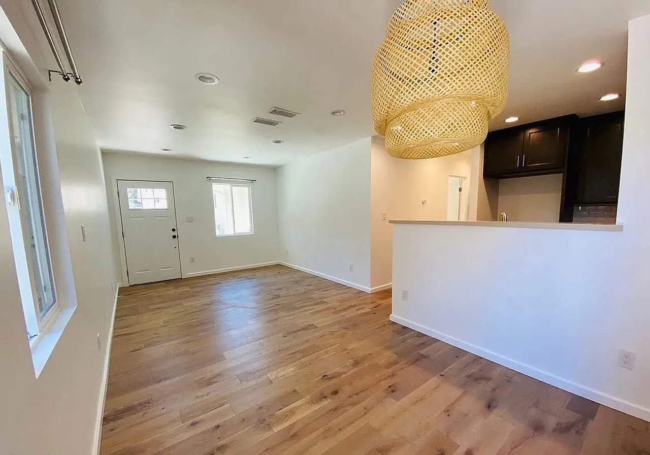 526 E Providencia Ave - 530 Burbank, CA 91501