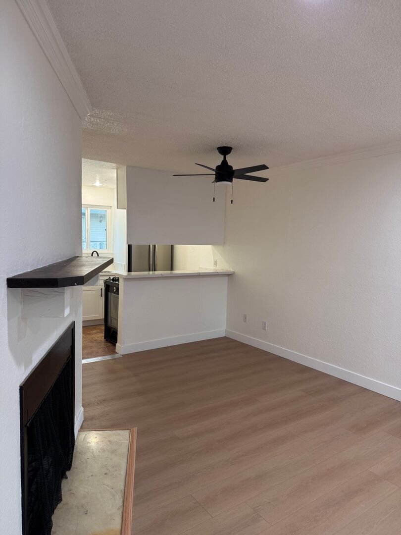 10635 Sherman Grove #18 Sunland, CA 91040