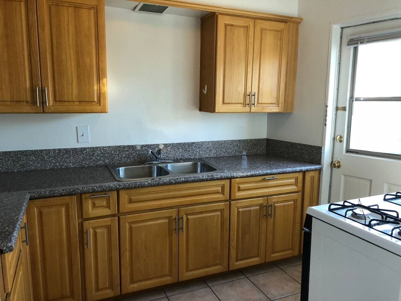 709 S Louise St #A Glendale, CA 91205