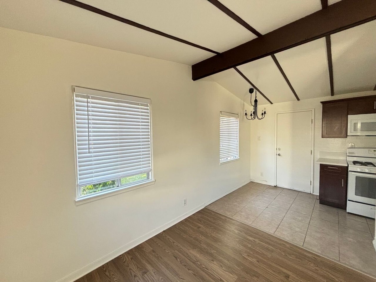 10313 Eldora Ave Sunland, CA 91040