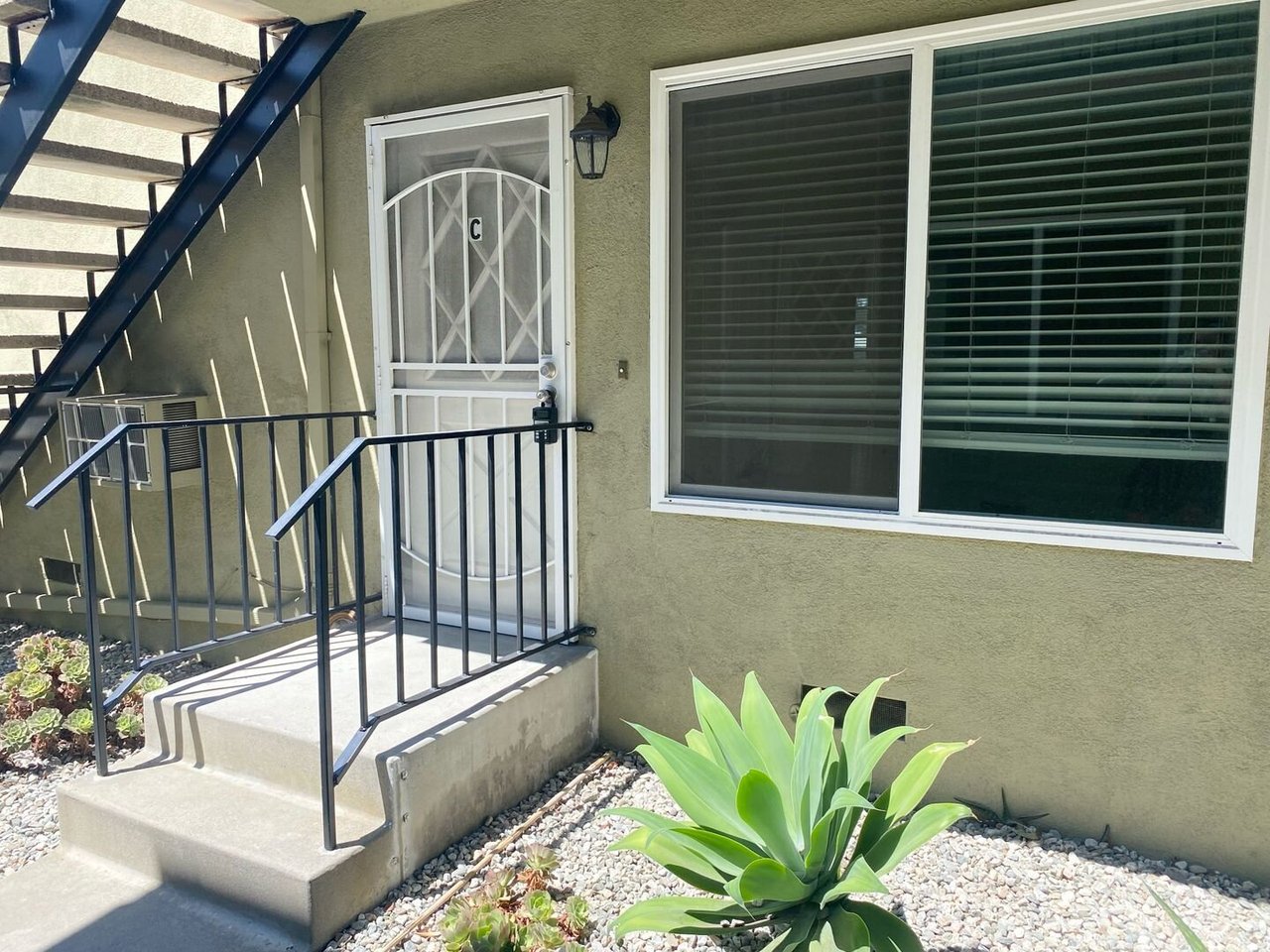 1124 E Doran St #C Glendale, CA 91206