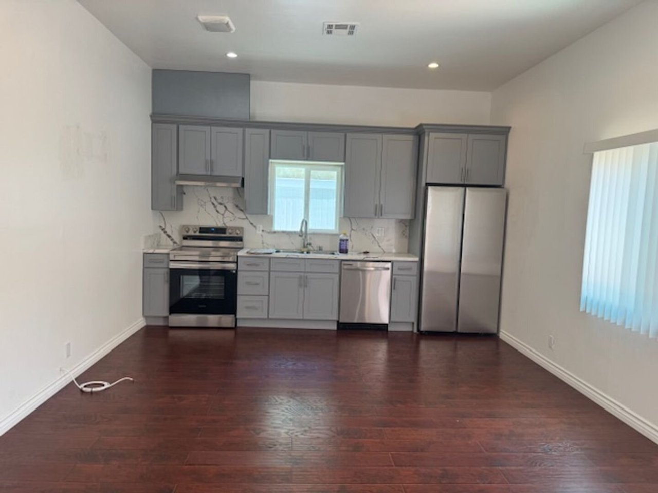 7747 Valmont Street Tujunga, CA 91042