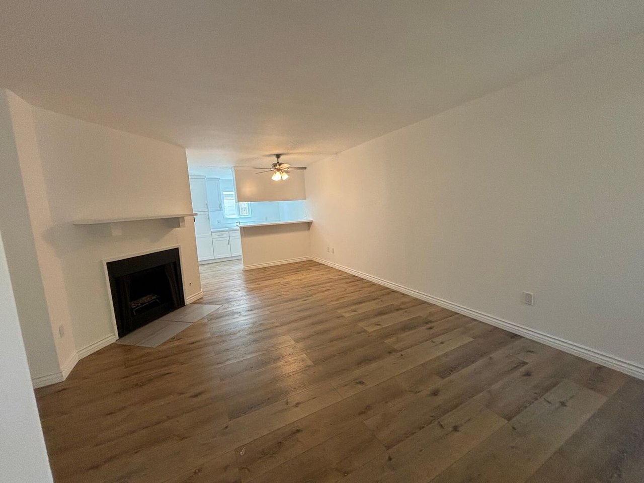 10635 Sherman Grove #8 Sunland, CA 91040