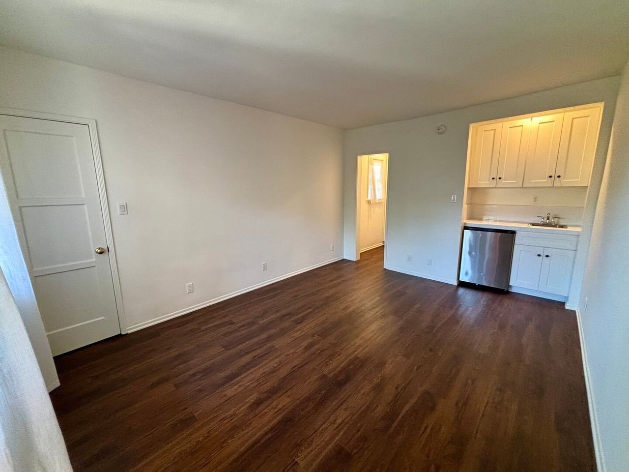 4371 Sunset Dr Los Angeles, CA 90027