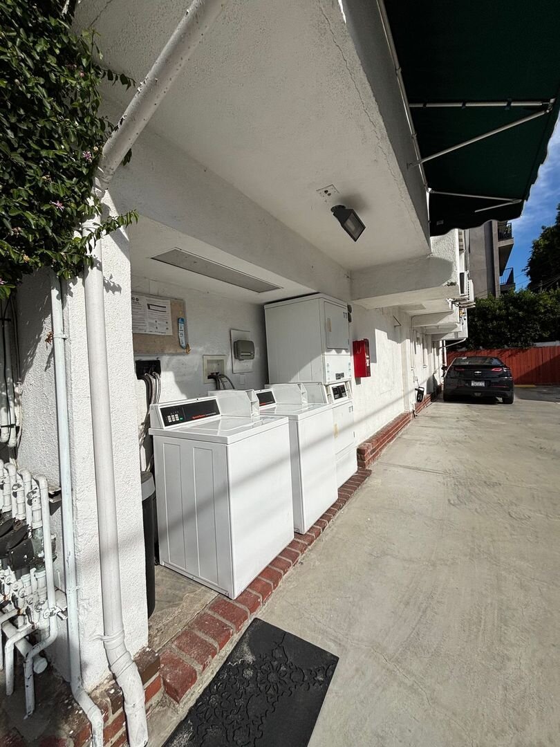 10814-10818 Blix St - 818-7 North Hollywood, CA 91602