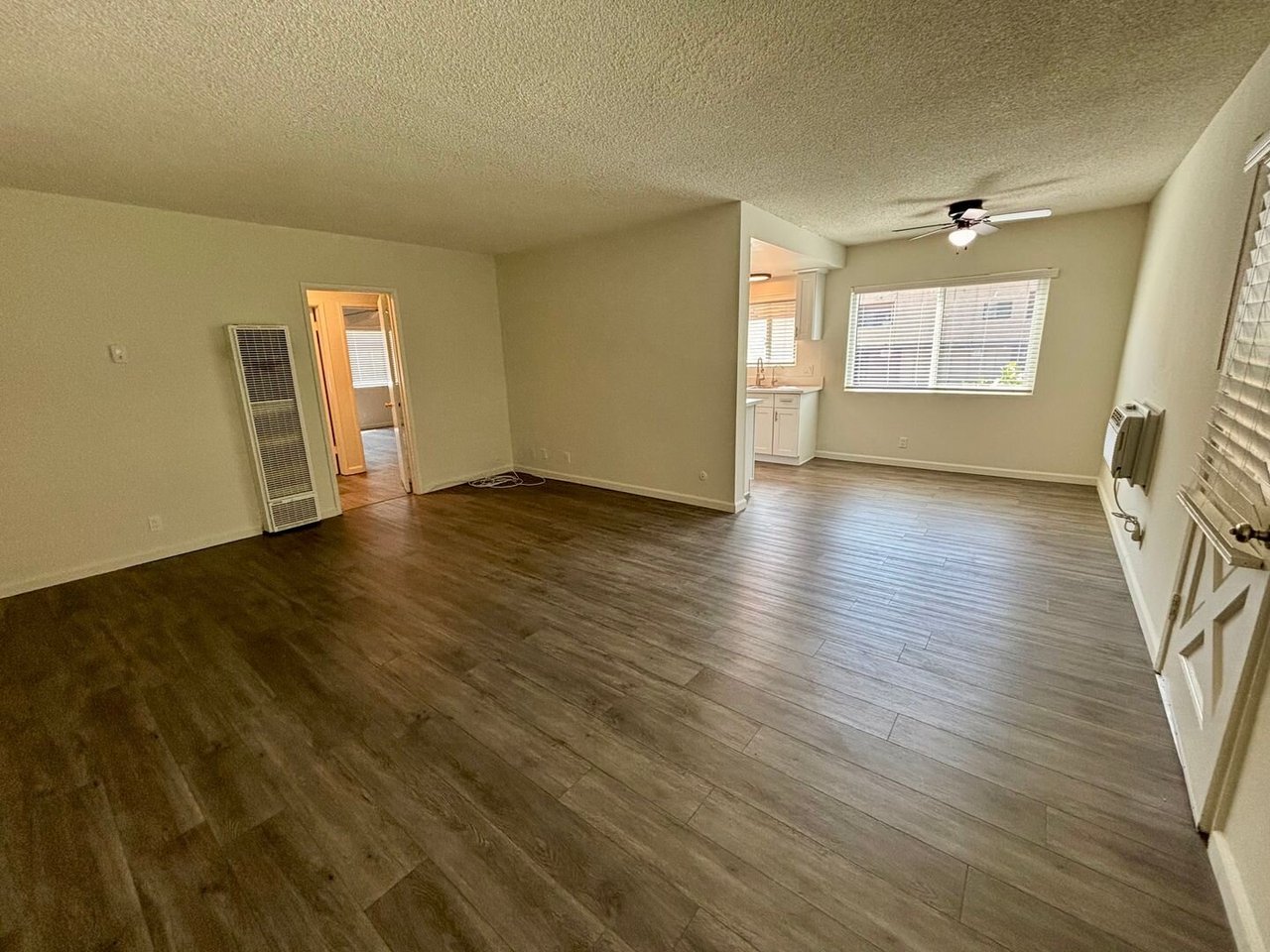 1126 E Doran St # C Glendale, CA 91206