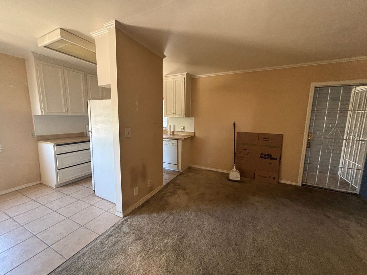 10822 Hartsook St - Unit 5 North Hollywood, CA 91601