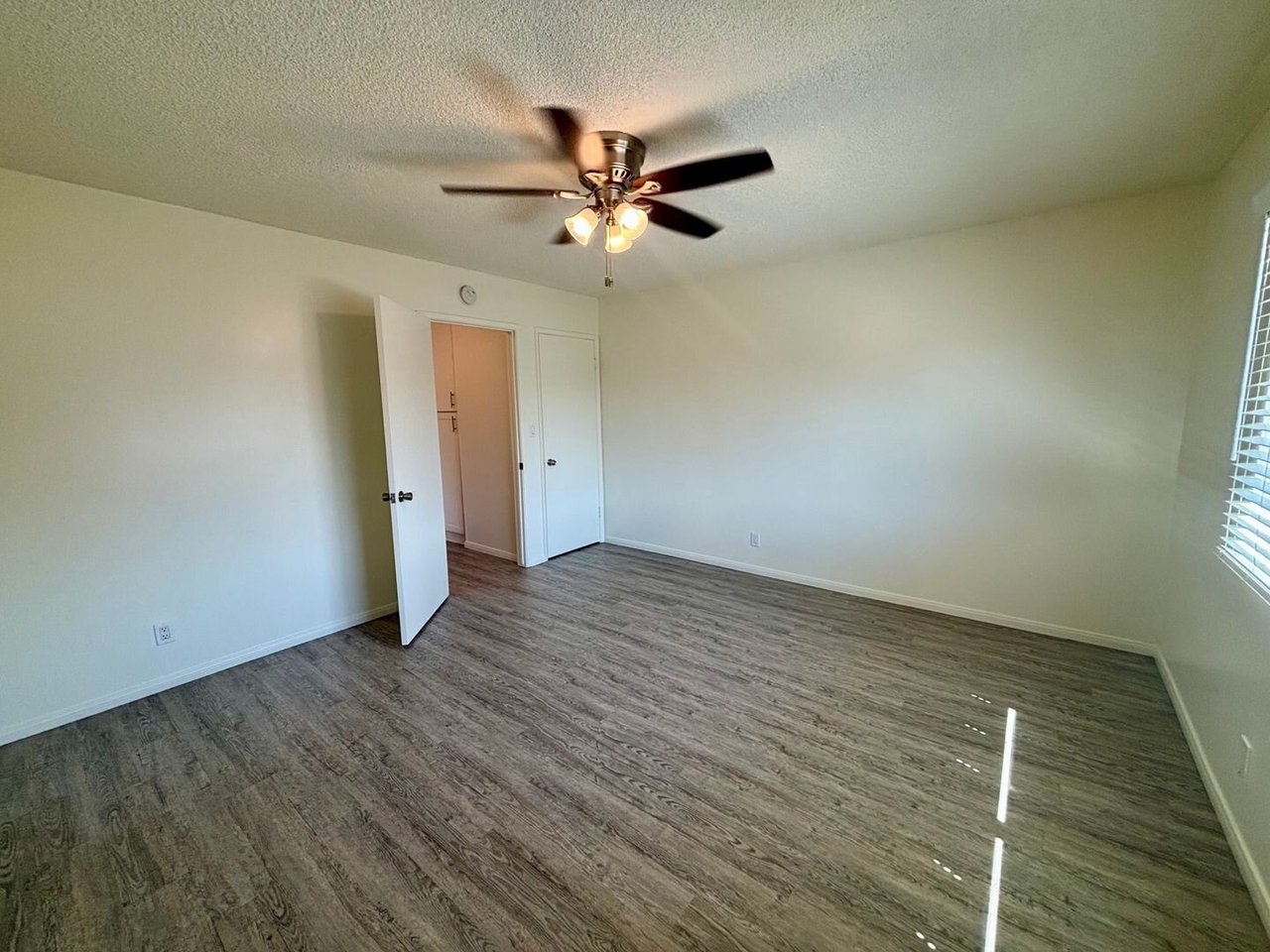 1126 E Doran St #E Glendale, CA 91206