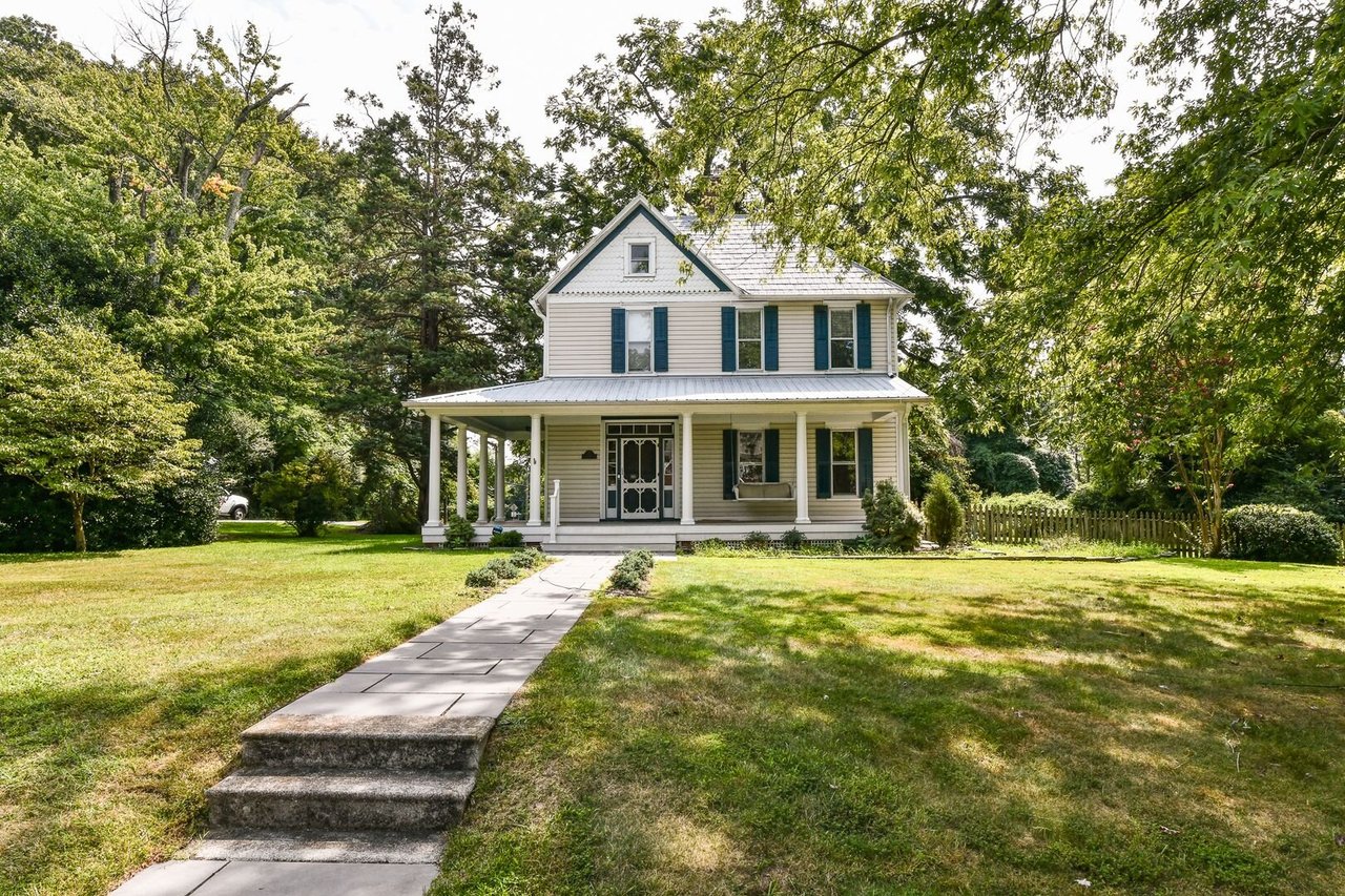 2415 Sandburg St Dunn Loring, VA 22027