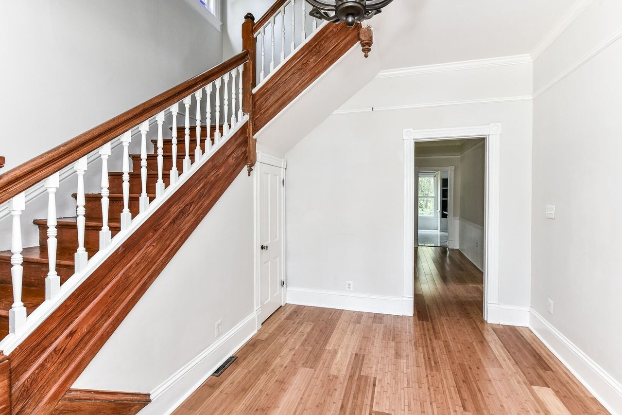 2415 Sandburg St Dunn Loring, VA 22027
