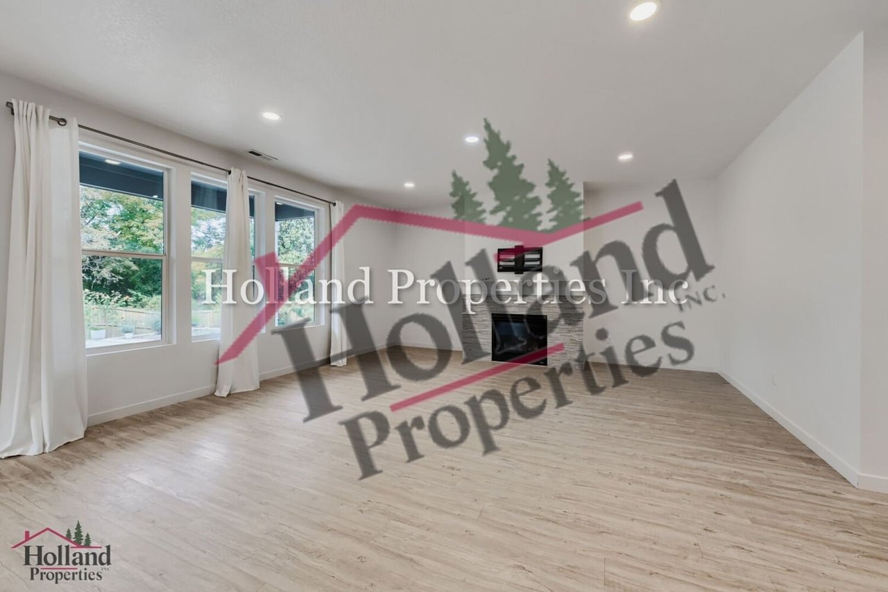 1755 S Quartz Dr Cornelius, OR 97113