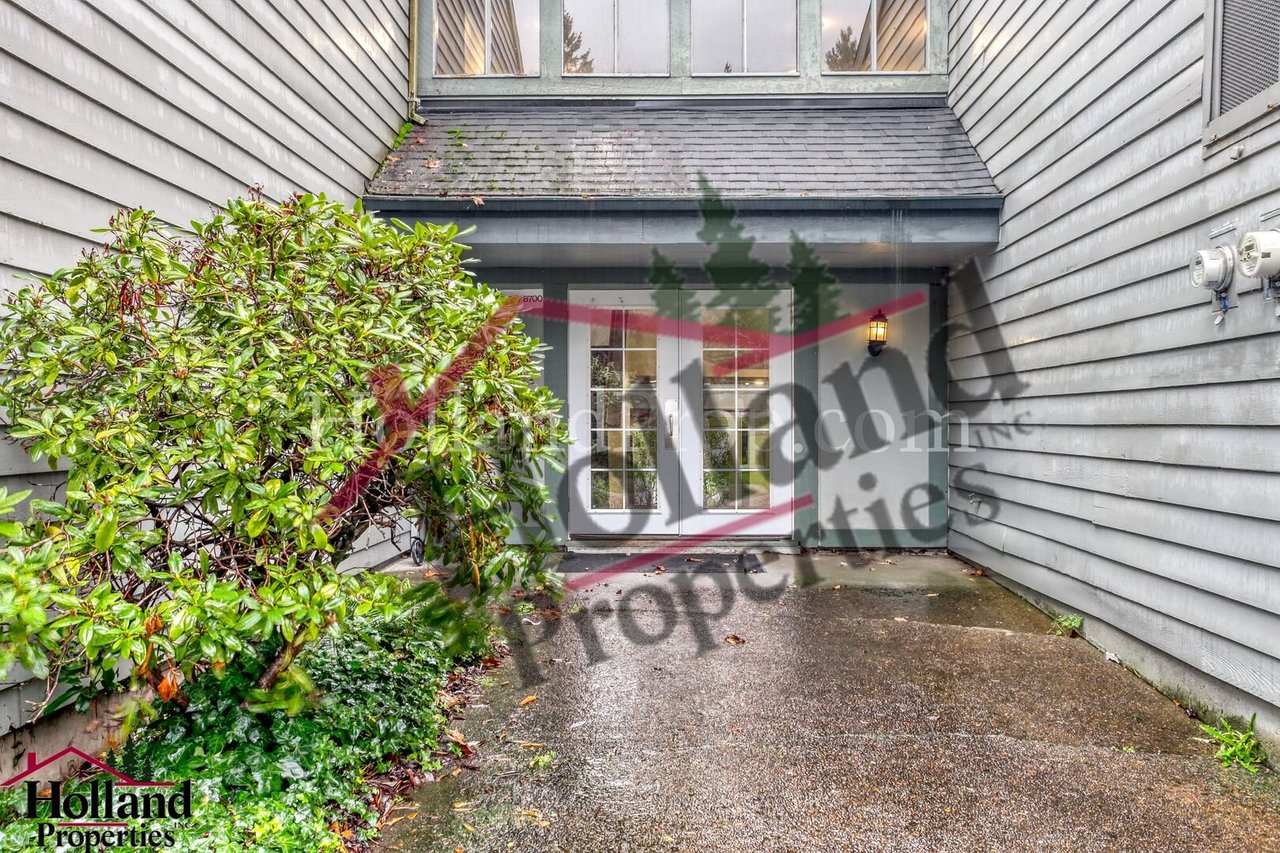 8747 SW Brightfield Cir Portland, OR 97223