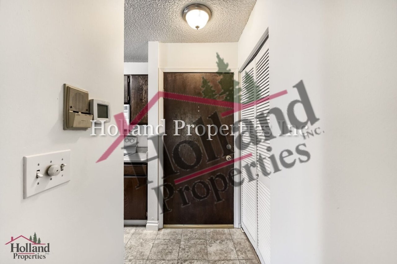 8747 SW Brightfield Cir Portland, OR 97223