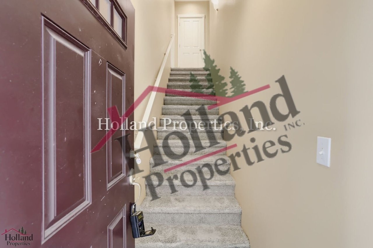 10882 NE Red Wing Way Unit 204 Hillsboro, OR 97006
