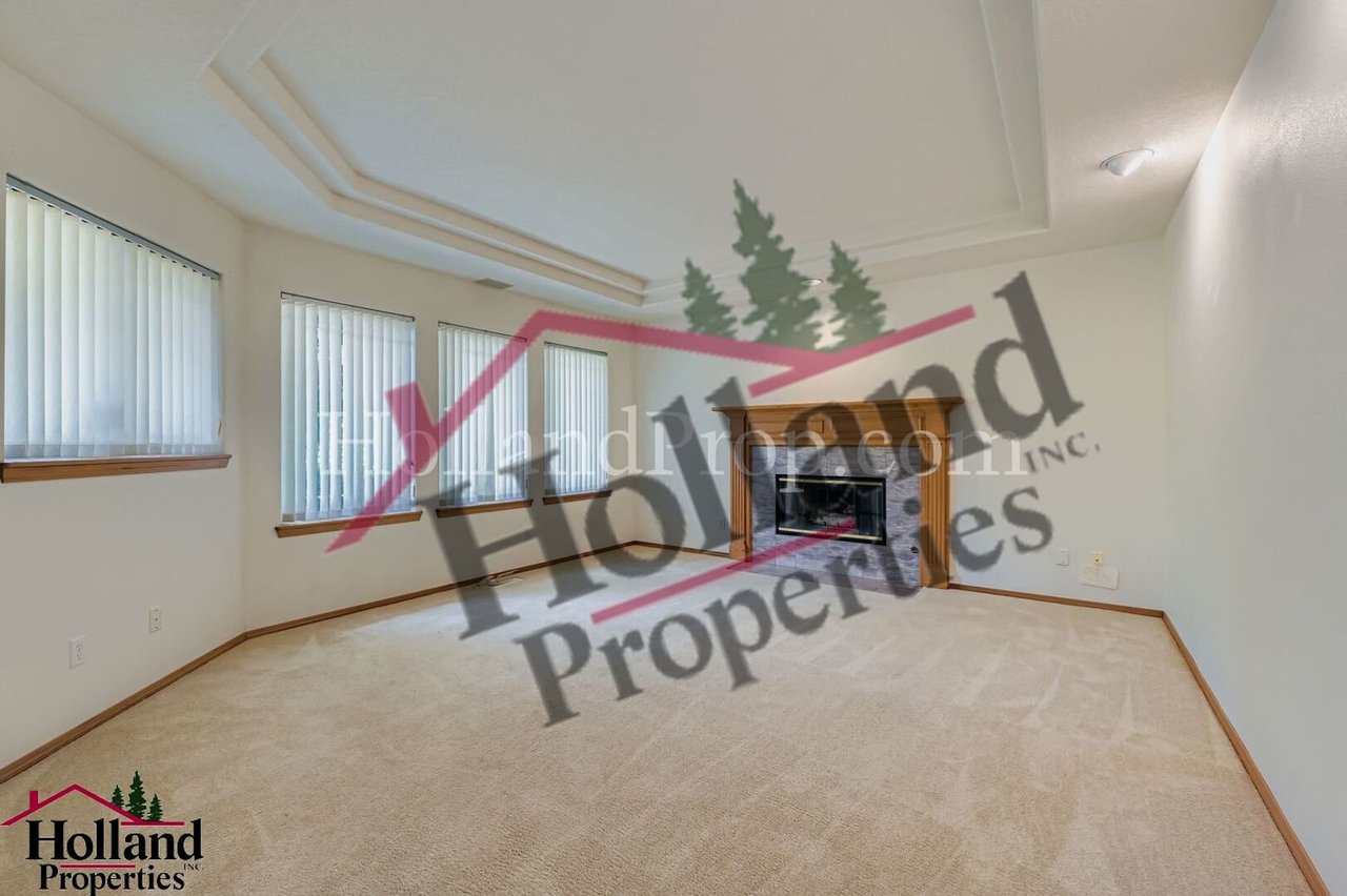 1655 SE Brookwood Ave Hillsboro, OR 97123