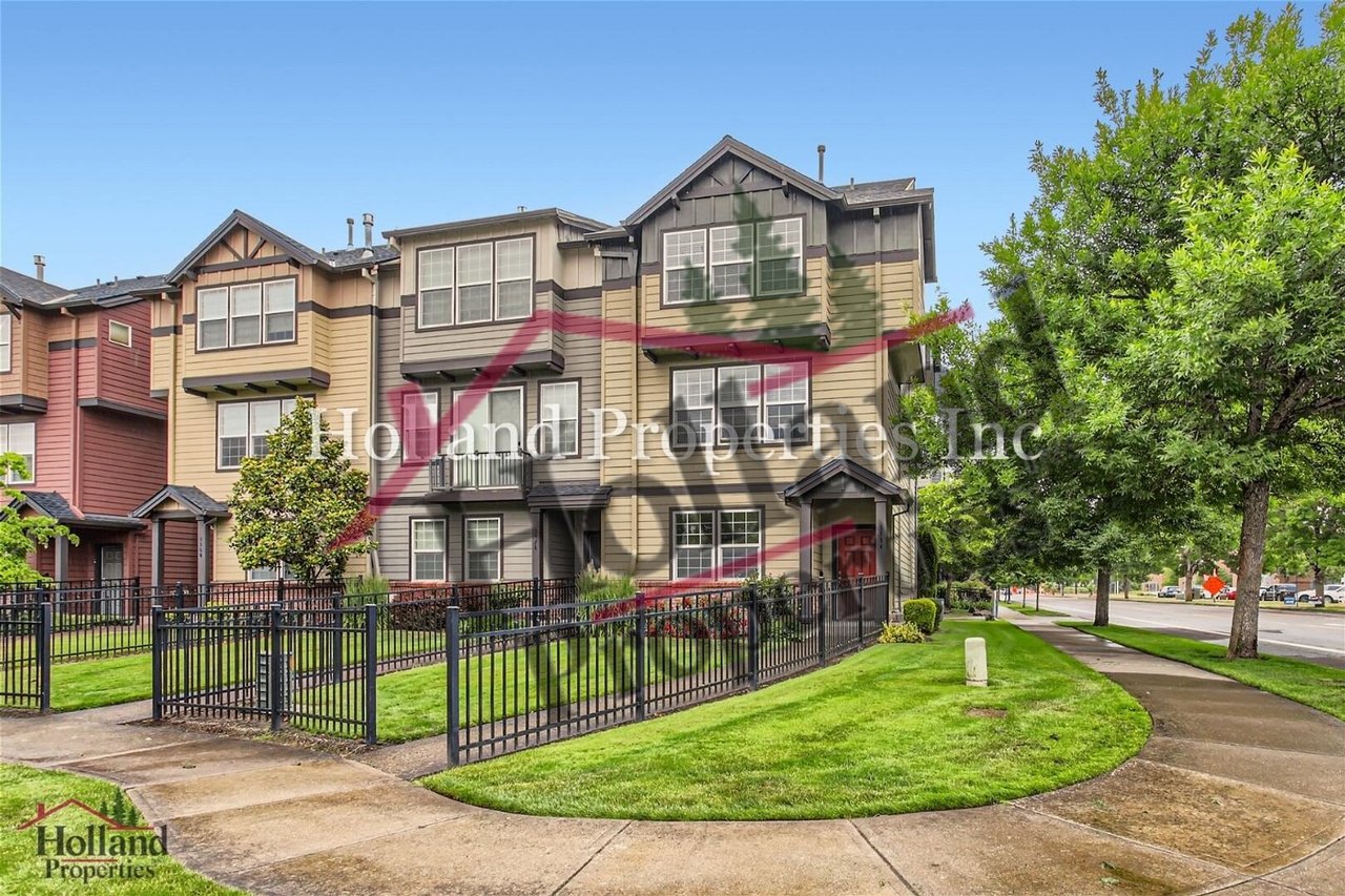 3594 SE Ironwood Avenue Hillsboro, OR 97123