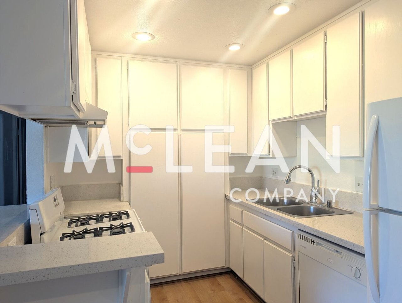 31200 Landau Blvd, Unit 806
