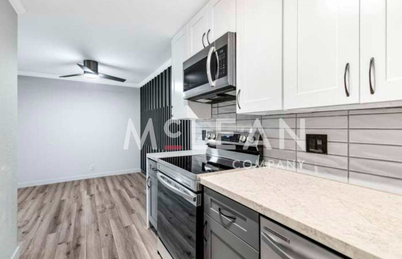 2809 N Los Felices Cir East, G212