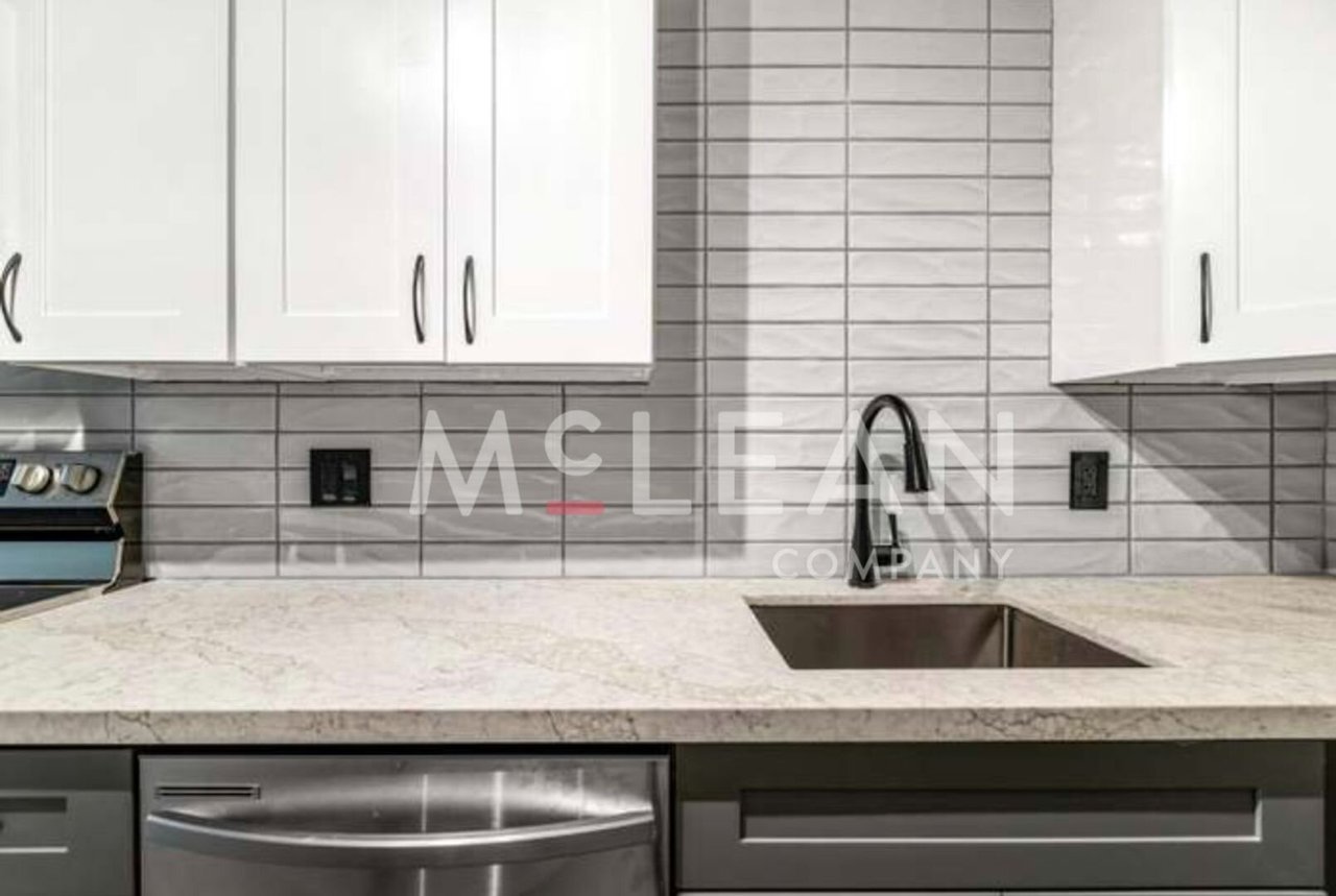 2809 N Los Felices Cir East, G212