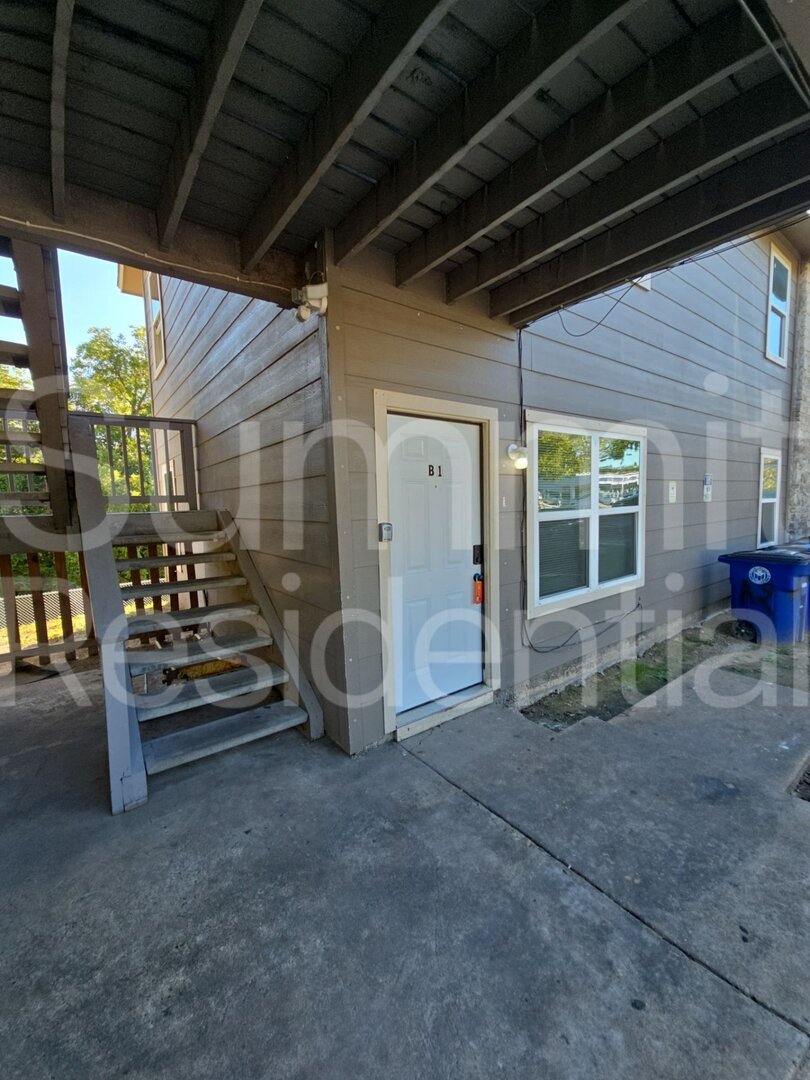 933 Park Plz - B1 Austin, TX 78753