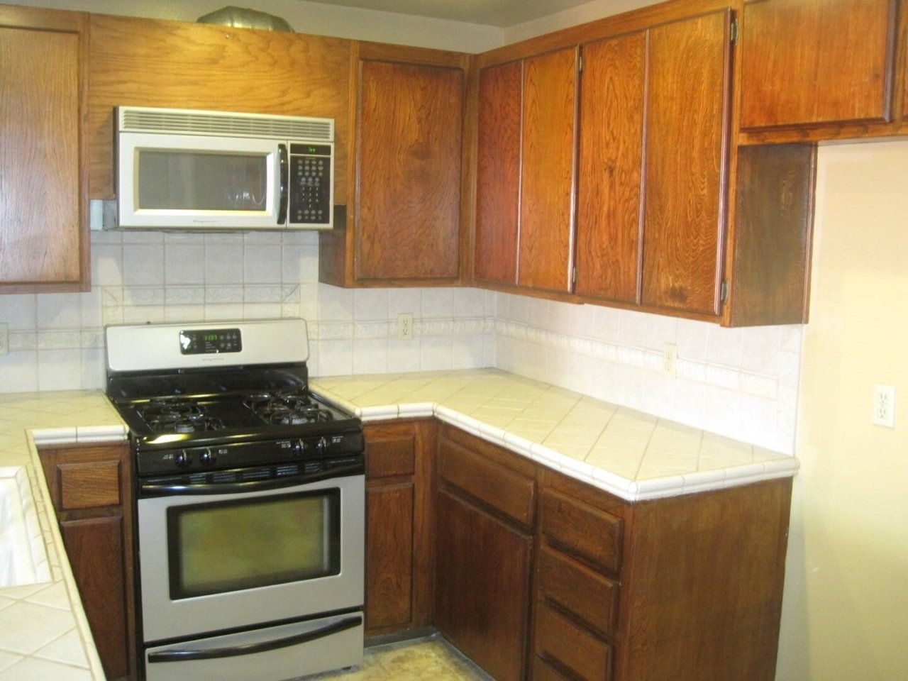 2441 Sylvian Lane La Verne, CA 91750