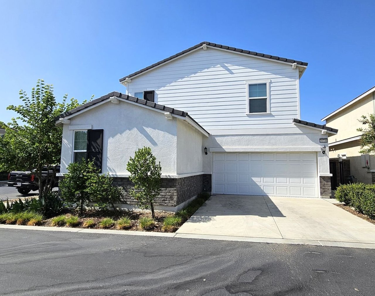 16736 Stags Leap Ln Fontana, CA 92336