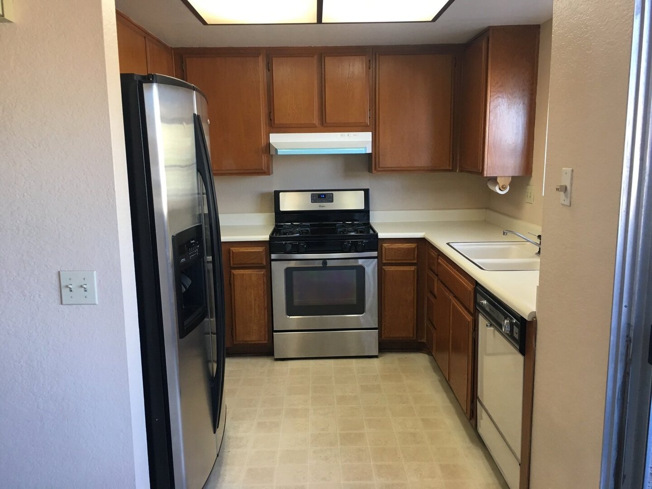 2030 S Bon View Ave #D Ontario, CA 91761