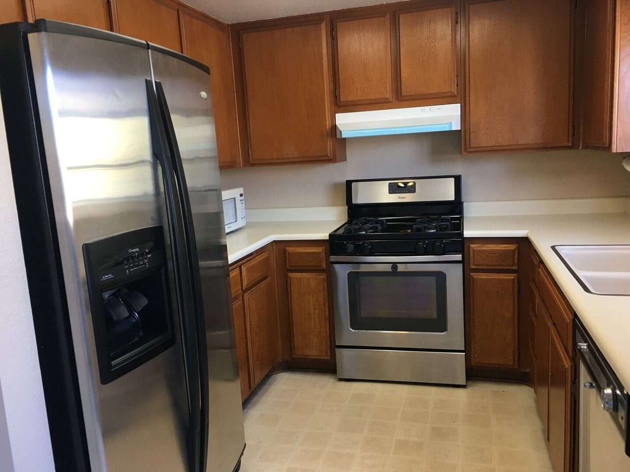 2030 S Bon View Ave #D Ontario, CA 91761