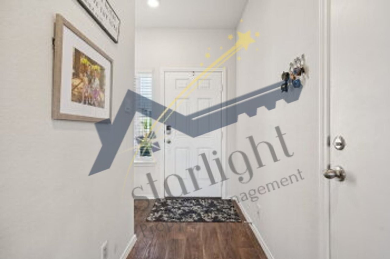 1242 Yellow Warbler Run San Antonio, TX 78253
