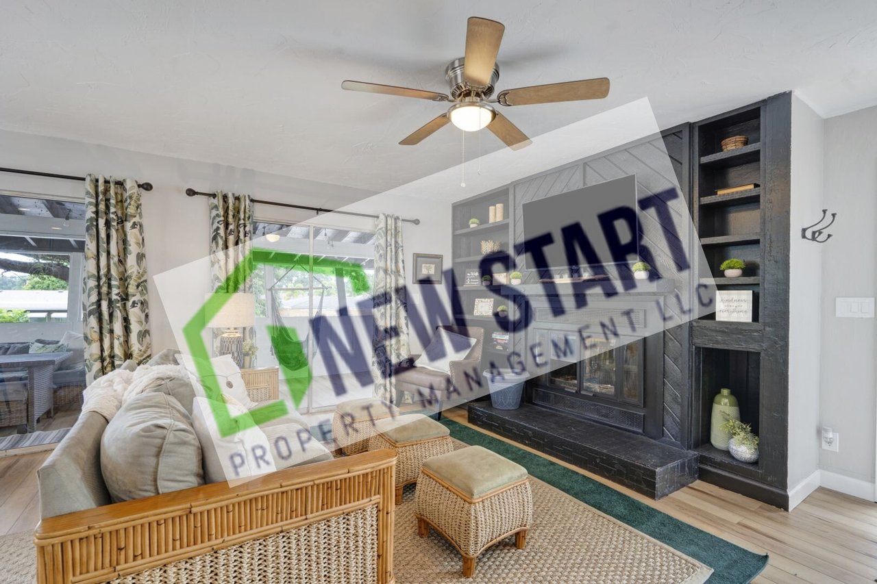 4705 Hollingsworth Ave - Upper Unit A 3 bed 2 bath Sarasota, FL 34233