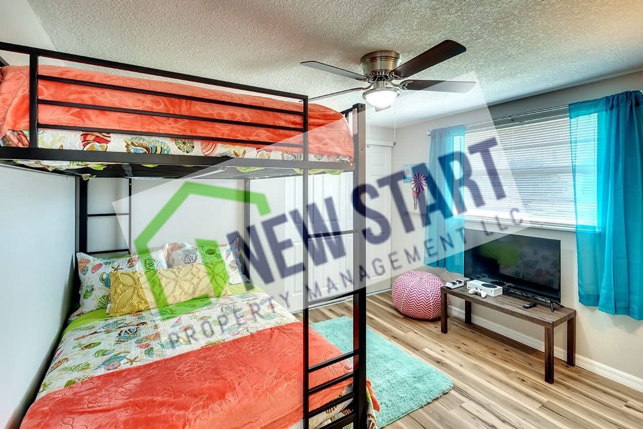 6436 5th St W Bradenton, FL 34207
