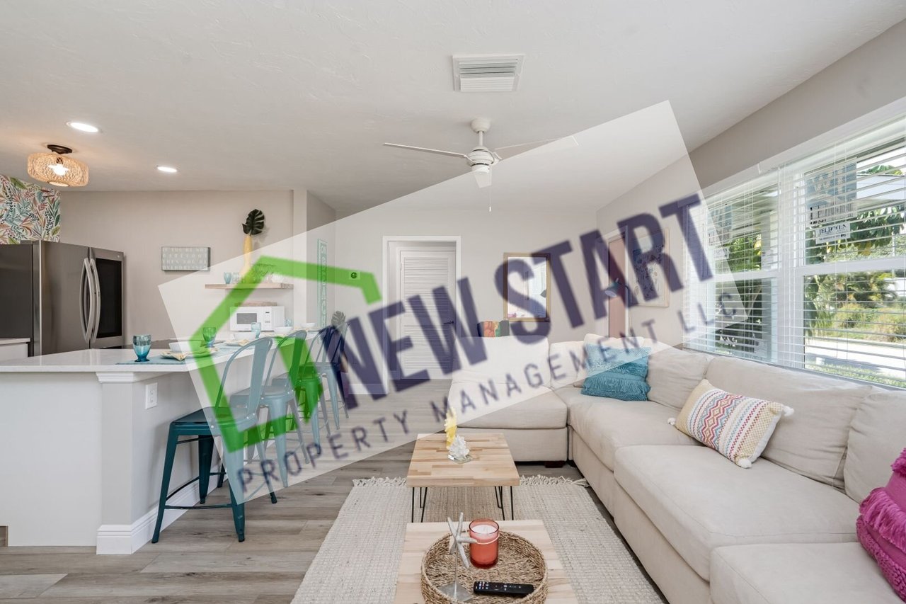 617 26th St W Bradenton, FL 34205